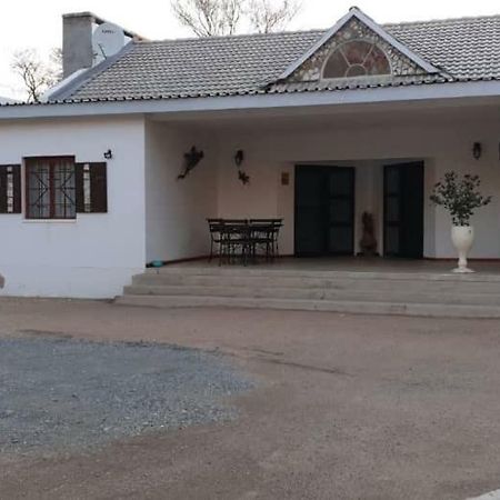 Nooitgedacht Self Catering CC Appartement Okahandja Buitenkant foto